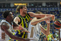 Fenerbahçe evinde dağıldı, Dubai ekibi fark attı