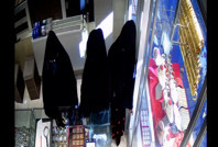 Çarşafla kamufle olup kuyumcuyu soydular