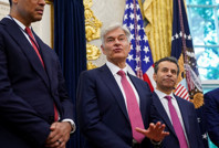 Dr. Öz veryansın etti: Yalanlara inandırıyorlar