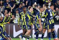 Fenerbahçe, Karagümrük'ü ilk 45'te yendi: İkinci yarı öldü öldü dirildi