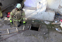 Tavuklarına bakmaya gitti, kuyuya düştü