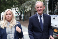 Epstein mağdurunun anıları yayımlandı: George Clooney’nin de adı geçiyor