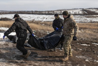 Rusya ve Ukrayna arasında asker cenazesi takası