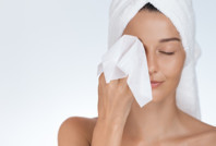 Bakteri alarmı: Neutrogena makyaj temizleme mendillerini geri çağırdı