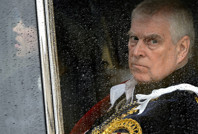 Unvansız prensin tek tesellisi: Savaş madalyası kaldı, halk ikiye bölündü