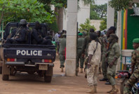 Ülkede yakıt bitti, hayat durma noktasına geldi