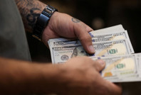 Dolar yeniden 42 liranın üstünü gördü