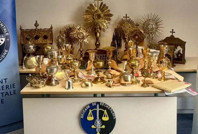 42 kiliseyi soydular, cezaları belli oldu