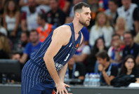 Anadolu Efes'te Papagiannis ameliyat edildi: 8 ay parkeden uzak kalacak