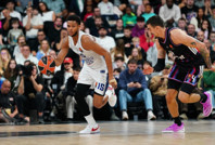 Anadolu Efes, Paris'te kazandı