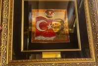 Resepsiyona gitmeyen Bahçeli'den Erdoğan'a hediye