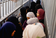 Bankalar açıldı, uzun kuyruklar oluştu: Ama nakit para yok!