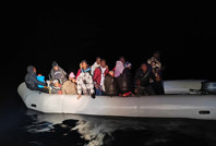 İzmir'de 66 göçmen yakalandı