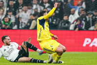 Orkun Kökçü'nün kırmızı kart gördüğü pozisyonun VAR kaydı açıklandı