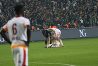 Lucas Torreira Kocaelispor maçında sakatlandı