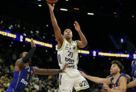 Fenerbahçe, son çeyrekte zorlansa da kazandı: Maccabi Tel Aviv'i devirdi