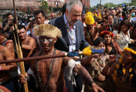 Cop30 krizi: Yerliler zirveye giden yolu kapattı