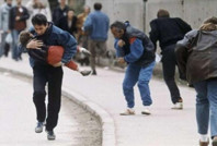 Savaş turizmini ortaya çıkaran gazeteci: Yüzlerce kişi sivilleri vurmak için para ödedi