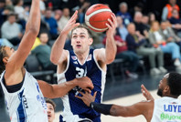 Anadolu Efes'e Bahçeşehir Koleji darbesi