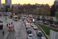 Ara tatil bitti, okullar açıldı: İstanbul'da trafik kilitlendi
