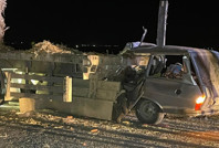 Araba ok gibi saplandı: Karı-koca öldü