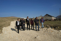 Devamsızlık yapan öğrenciler için köy köy geziyorlar