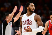 Donovan Mitchell, Clippers'ı tek başına dağıttı