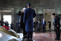 Güney Kore lideri Anıtkabir'i ziyaret etti