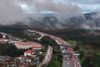 İstanbul'da yağmur trafiği kilitledi