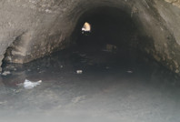 Depremde yıkılan binanın altında tarihi su kanalı çıktı