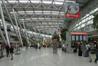 Havalimanında eyleme büyük ceza