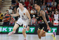 Anadolu Efes dağıldı, Euroleague'de 36 sayı fark yedi: 102-66