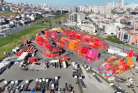 TIR parkında gizli depo: Polis binlerce kaçak cihaz yakaladı