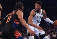 Jalen Brunson 37 attı, geri dönen Giannis'in çabası yetmedi
