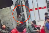 Acil serviste cep telefonu hırsızlığı