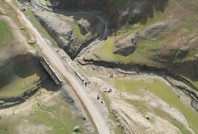 Sular çekilince tarihi kayıp yol gün yüzüne çıktı