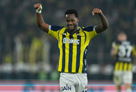 Fenerbahçe derbide apoletlerini korudu: Namağlup ve en skorer!