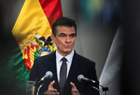 Seçimi kazandı, ABD ve İsrail'e vizeyi kaldırdı