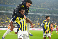 Duran, derbi oldu mu durmuyor: Fener geri döndü
