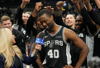 Harrison Barnes ve De'Aaron Fox, Grizzlies'i dağıttı