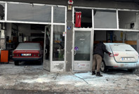 Değiştirmek için servise götürdüğü LPG tankı patladı