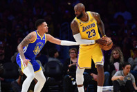 LeBron James 20 sayı-10 asistle galibiyeti getirdi