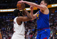 Mitchell ve Harden, Jokic'e üstün geldi: Cleveland, Denver'ı son saniyede yendi