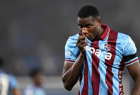 Trabzonspor derbiyi kazandı, Fenerbahçe'yi yakaladı: 1-0