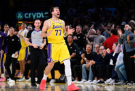 Doncic son saniyede attı: Lakers, Jokic'in Denver'ını devirdi