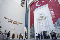 MHP’de bir görevden alma daha