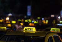 Turisti dolandıran taksiciye ceza