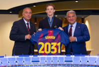 Barcelona 80 milyon Euro'luk transferi açıkladı: 5 yıllık imza