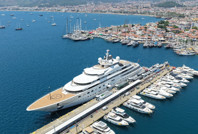 Marmaris’e demirleyen dev yatın harcaması dudak uçuklattı