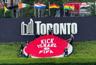 Toronto'da 'İsrail'i FIFA'dan atın' pankartı açıldı